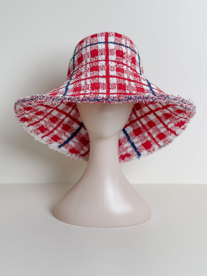 The LUXURY WILLOW #7 (DESIGNER - RALPH LAUREN) MEDIUM features within the 'Hygge' collection by Re/lax Remade.