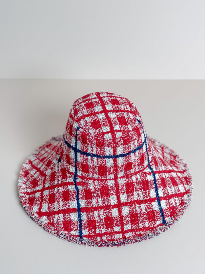 The LUXURY WILLOW #7 (DESIGNER - RALPH LAUREN) MEDIUM features within the 'Hygge' collection by Re/lax Remade.