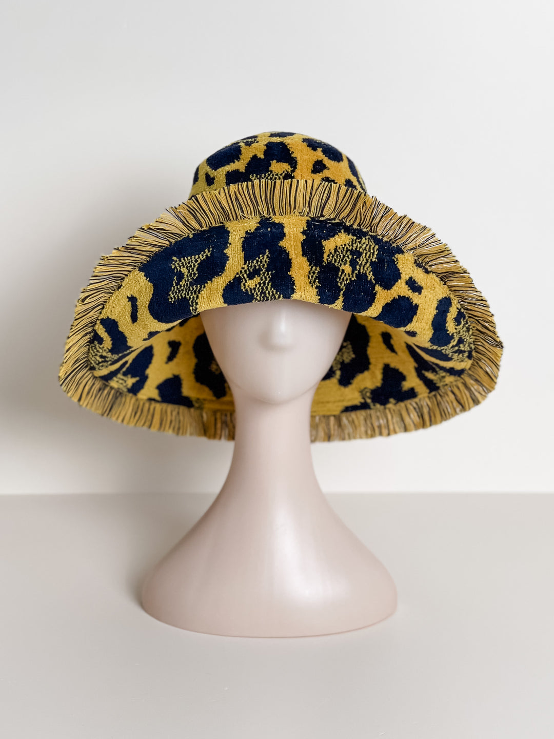 LUXURY FREYA #34 MEDIUM