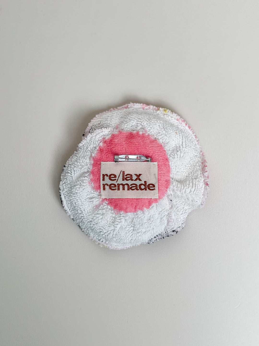 Part of the Sequel collection this Re/lax Rosette #28 by Sophia is meticulously handmade by Re/lax Remade artisans.
